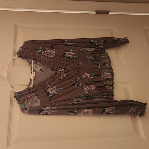 Crop top - Picture 1 of 2